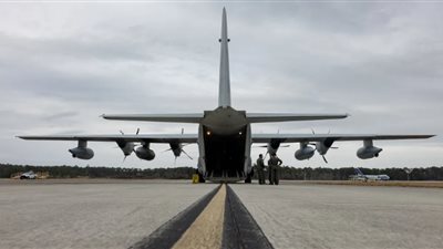 بأمر ترامب، وصول أول طائرة مهاجرين مرحلين إلى جوانتانامو