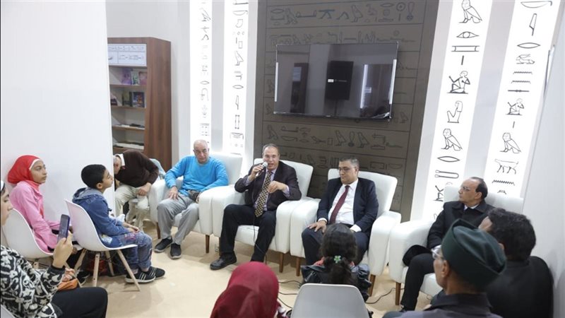 جانب من الندوة، فيتو