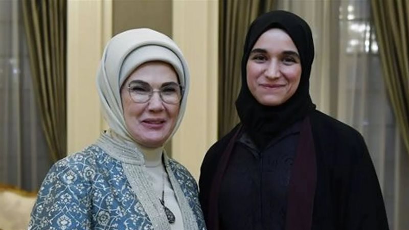 زوجة الشرع، فيتو