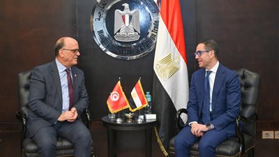وزير الاستثمار يستقبل السفير التونسي بالقاهرة لبحث تعزيز العلاقات الاقتصادية 