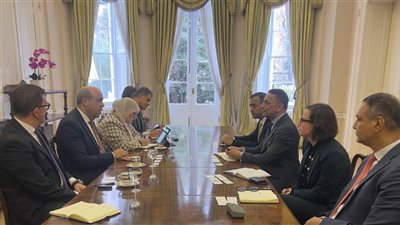 وزير الطيران المدني يلتقي كبار مسؤولي المؤسسات المالية الدولية الكبرى 