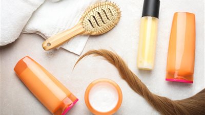 روتين العناية بالشعر الدهني، خلال فصل الشتاء