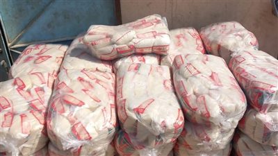 ضبط طن سكر ناقص الوزن بقنا (صور)