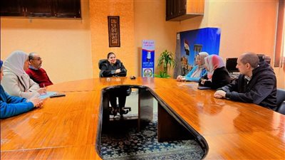 وكيل الشباب والرياضة بالإسكندرية تجتمع مع مسئولي الموارد البشرية 