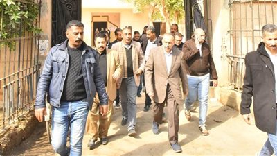 محافظ أسيوط يتفقد معرض الفنون ببيت ثقافة منفلوط 