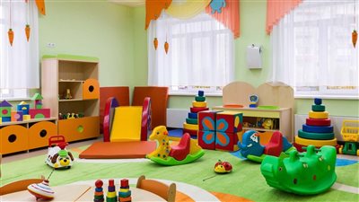 استعجال تقرير الطب الشرعي بشأن بتر إصبع طفل داخل حضانة دولية بالتجمع