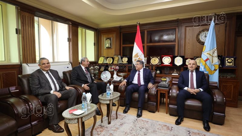 3 محافظين يشهدون
