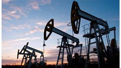 تراجع أسعار النفط عن أعلى مستوياتها في أسبوعين بعد اتفاق أمريكا والصين