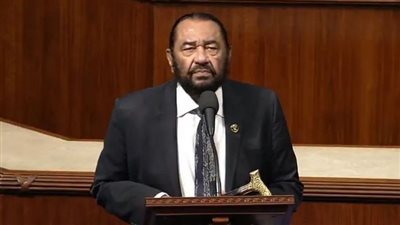 التهجير ليس مزحة، نواب أمريكيون يرفعون البطاقة الحمراء في وجه ترامب ويطالبون بعزله