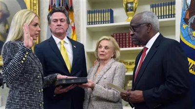 أول امرأة تتولي المنصب، تعرف علي بام بوندي وزيرة العدل الأمريكية الجديدة 