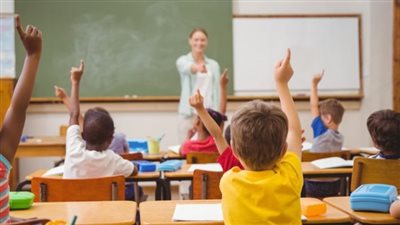 النزول بسن القبول في الصف الأول الابتدائي إلى خمس سنوات و9 شهور بمدارس البحيرة