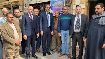 سكرتير محافظ قنا يتفقد السوق الحضاري بتكلفة 20 مليون جنيه