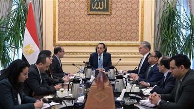 مدبولي يراجع مع وزيري المالية والبترول مستجدات سداد مستحقات الشركاء الأجانب