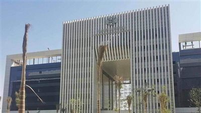 بتهمة الرشوة، القبض على مدير إدارة المحلات بأحد أحياء القاهرة