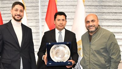وزير الرياضة يبحث آخر استعدادات تنظيم النسخة الـ 11 من ماراثون القاهرة