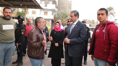 محافظ دمياط يتفقد قافلة الرمد المتكاملة ويتابع الموقف الخاص بمشروع الصرف الصحي