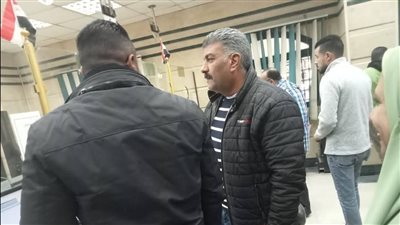 رئيس حي الدقي يتفقد المركز التكنولوجي ويتابع سير العمل بملف التصالح