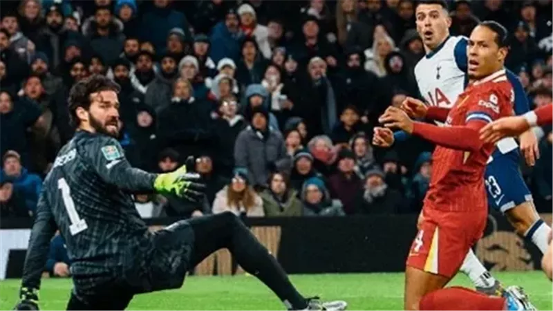 توتنهام وليفربول،