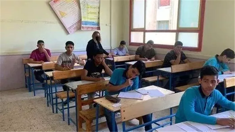 الشهادة الإعدادية