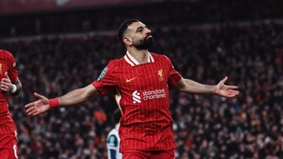 إنجاز شخصي جديد ينتظر محمد صلاح في الديربي أمام إيفرتون 