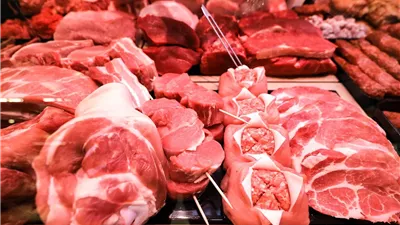 انخفاض الضاني وقفزة في البتلو، أسعار اللحوم اليوم الجمعة بالأسواق