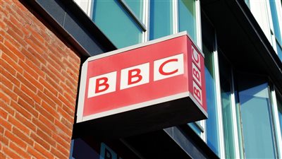 هيئة الإذاعة البريطانية تعترف بتلقي تمويل من الـUSAID