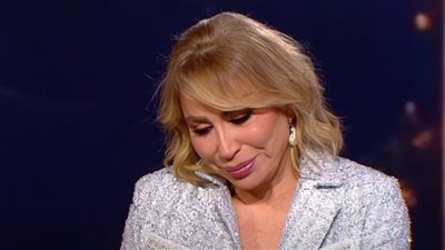 إيناس الدغيدي تنهار في البكاء بعد رسالة صوتية من ابنتها 
