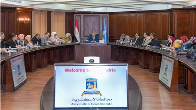محافظ الإسكندرية يعقد اجتماعًا مع رؤساء الأحياء استعدادا لاستقبال شهر رمضان