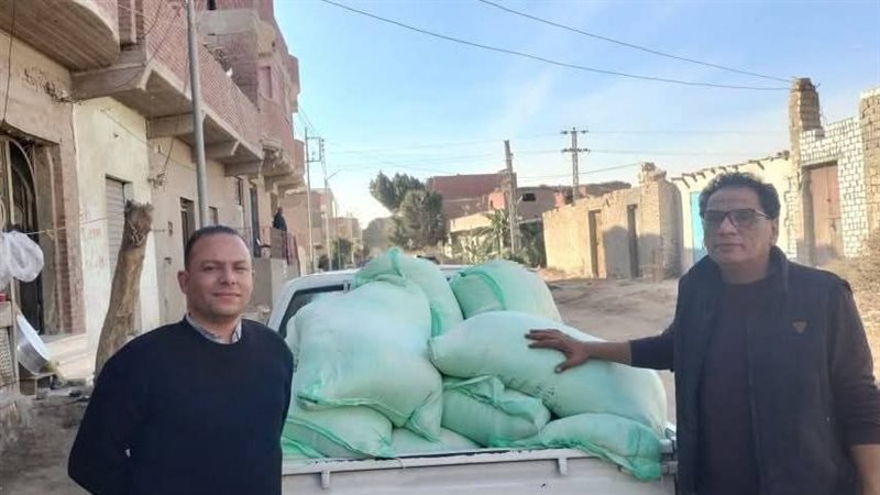 ضبط 8 أطنان مواد
