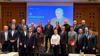 وزير السياحة والآثار يلتقي رئيس اتحاد الفنادق التركي لبحث التعاون 