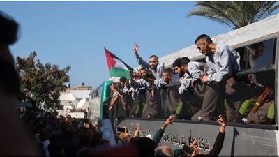 إسرائيل تستعد للإفراج عن 183 أسيرا فلسطينيا مقابل 3 رهائن
