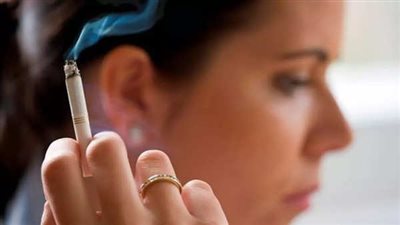 زيادة معدلات الإصابة بسرطان الرئة بين النساء غير المدخنات، ما السبب؟