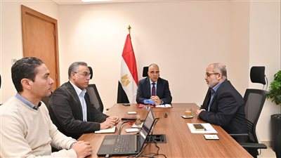 وزير الري يتابع أنشطة هيئة حماية الشواطئ