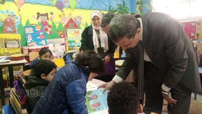 وكيل التعليم بكفر الشيخ يتفقد انتظام الدراسة في الترم الثاني