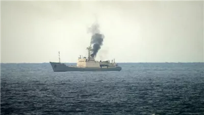 اشتعال النيران في سفينة استخبارات روسية أمام السواحل السورية