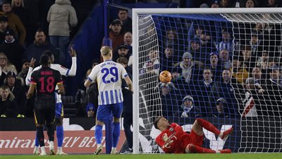 كأس الاتحاد الإنجليزي، تشيلسي يتعادل مع برايتون 1/1 في الشوط الأول 