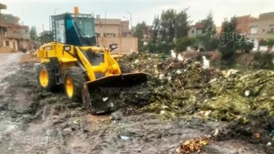 رفع نواتج التطهير ومخلفات القمامة خلال حملات مكبرة ببيلا بكفر الشيخ 
