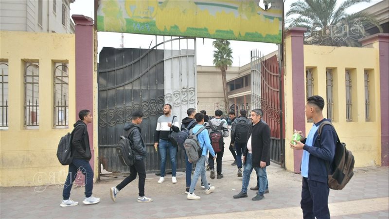 طلاب إحدي المدارس،