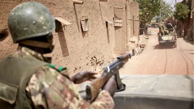 مقتل وإصابة 38 مدنيا في كمين نصبه مسلحون شمال شرق مالي