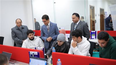 رئيس جامعة بنها يفتتح فعاليات هاكاثون التعليم الذكي