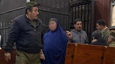 الصور الأولي للمتهمة بقتل الطفلة ريماس بعد إحالة أوراقها للمفتي