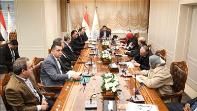 أشرف صبحي يستعرض استعدادات معرض“سبورتس إكسبو” والمؤتمر الدولى لكرة القدم 