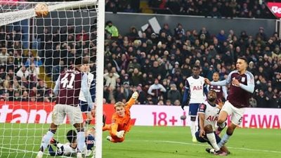 أستون فيلا يطيح بـ توتنهام من كأس الاتحاد الإنجليزي