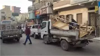 حملات مكثفة لرفع الإشغالات والتعديات على حرم الطريق بشوارع شبين الكوم