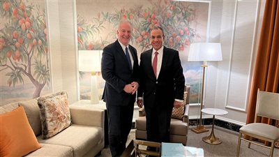 وزير الخارجية يلتقي السناتور كريس فان هولن بمجلس الشيوخ الأمريكي