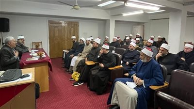 أوقاف الإسماعيلية تنظم دورة تدريبية للأئمة (صور) 