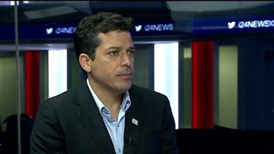 وزير الشتات الإسرائيلي يعارض المرحلة الثانية من صفقة تبادل الأسرى