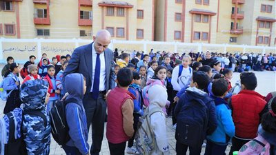 وزير التربية والتعليم يتفقد عددا من المدارس بمحافظة الشرقية