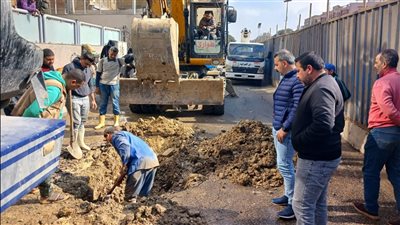 الجيزة: الانتهاء من صيانة خط المياه أمام مستشفى التطبيقيين بشارع الأهرام