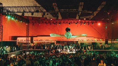 أهرامات الجيزة تستضيف حفلات فرقة موسيقى الديب هاوس